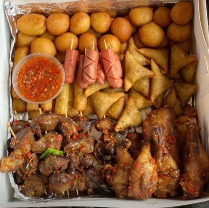 Bolu Small Chops assorted platter with pepper sauce